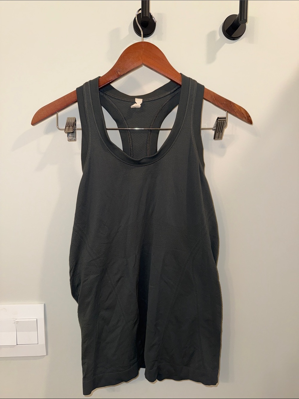 Athleta Women’s dark green momentum Tank Top